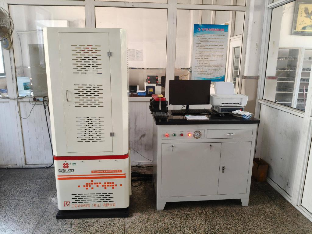 萬用拉力試驗機